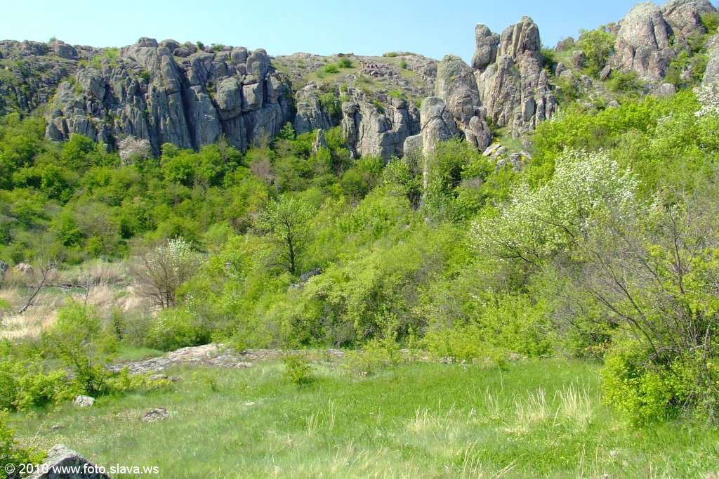 Все краски весны на Актовском каньоне