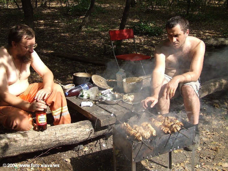 Шашлыки в начале Эльбы