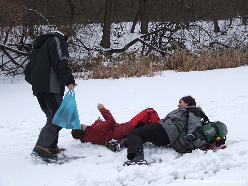 Положено подурачиться )