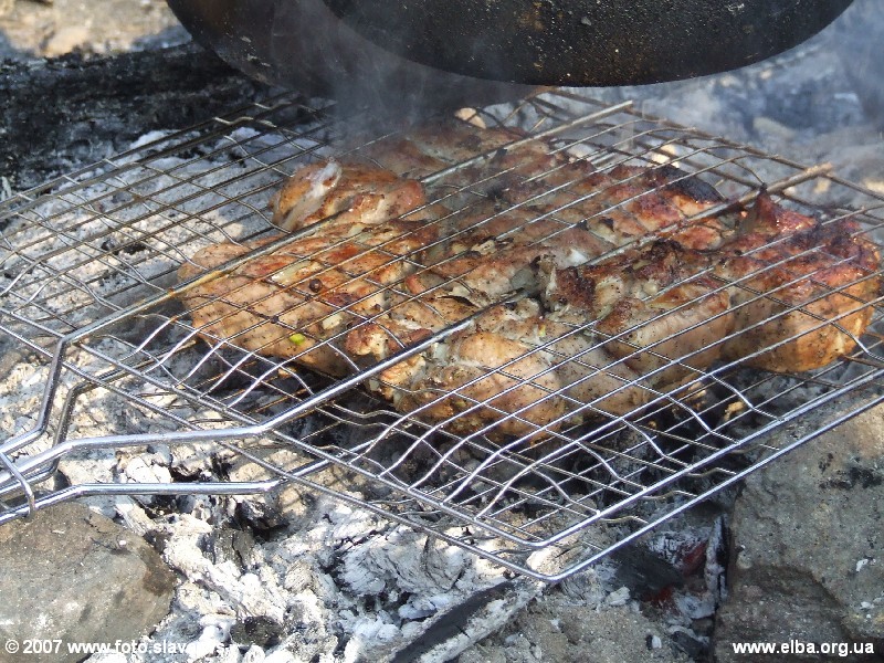 Мясо на углях